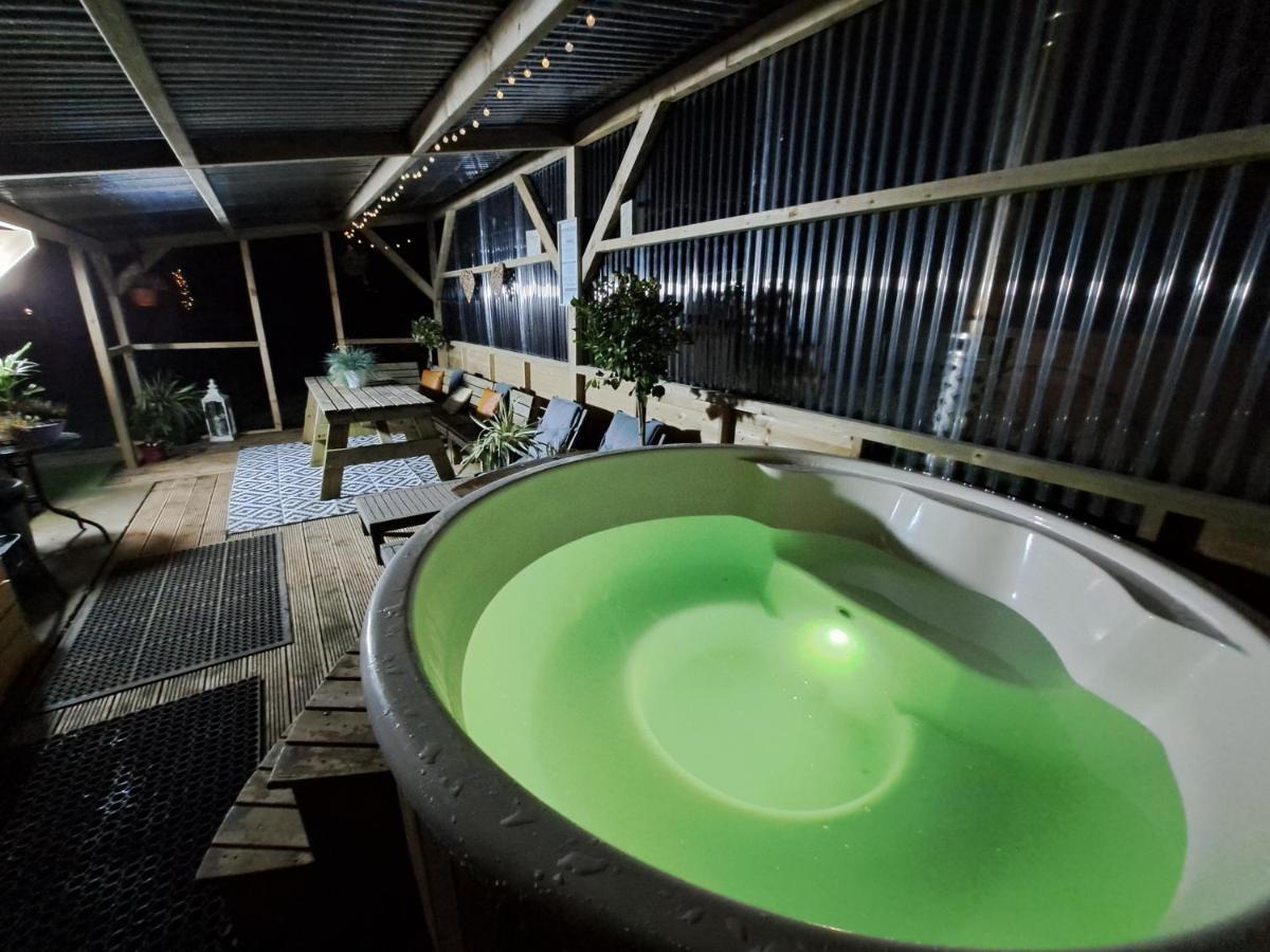 The Ranch Cabin Rathdowney Екстер'єр фото