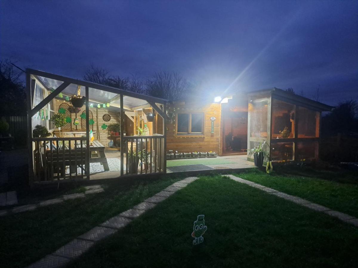 The Ranch Cabin Rathdowney Екстер'єр фото